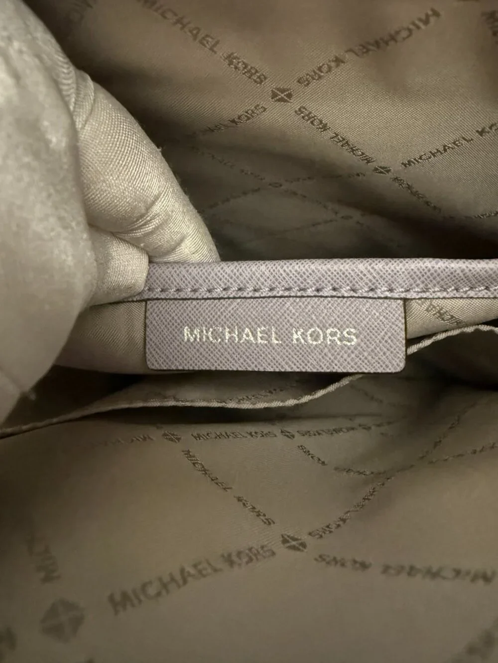 💜Michael kors Floral Saffiano Leather Backpack💜